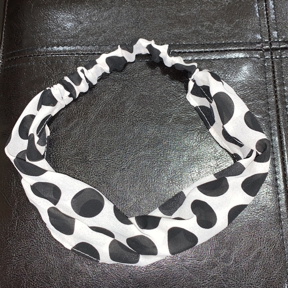 Stretchy polka dot headband